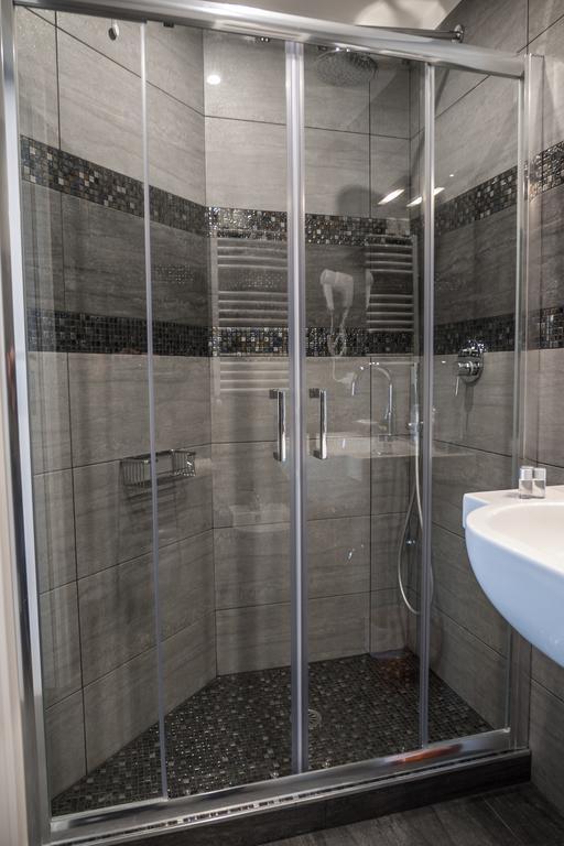 Bed Milano Linate Hotel Стая снимка