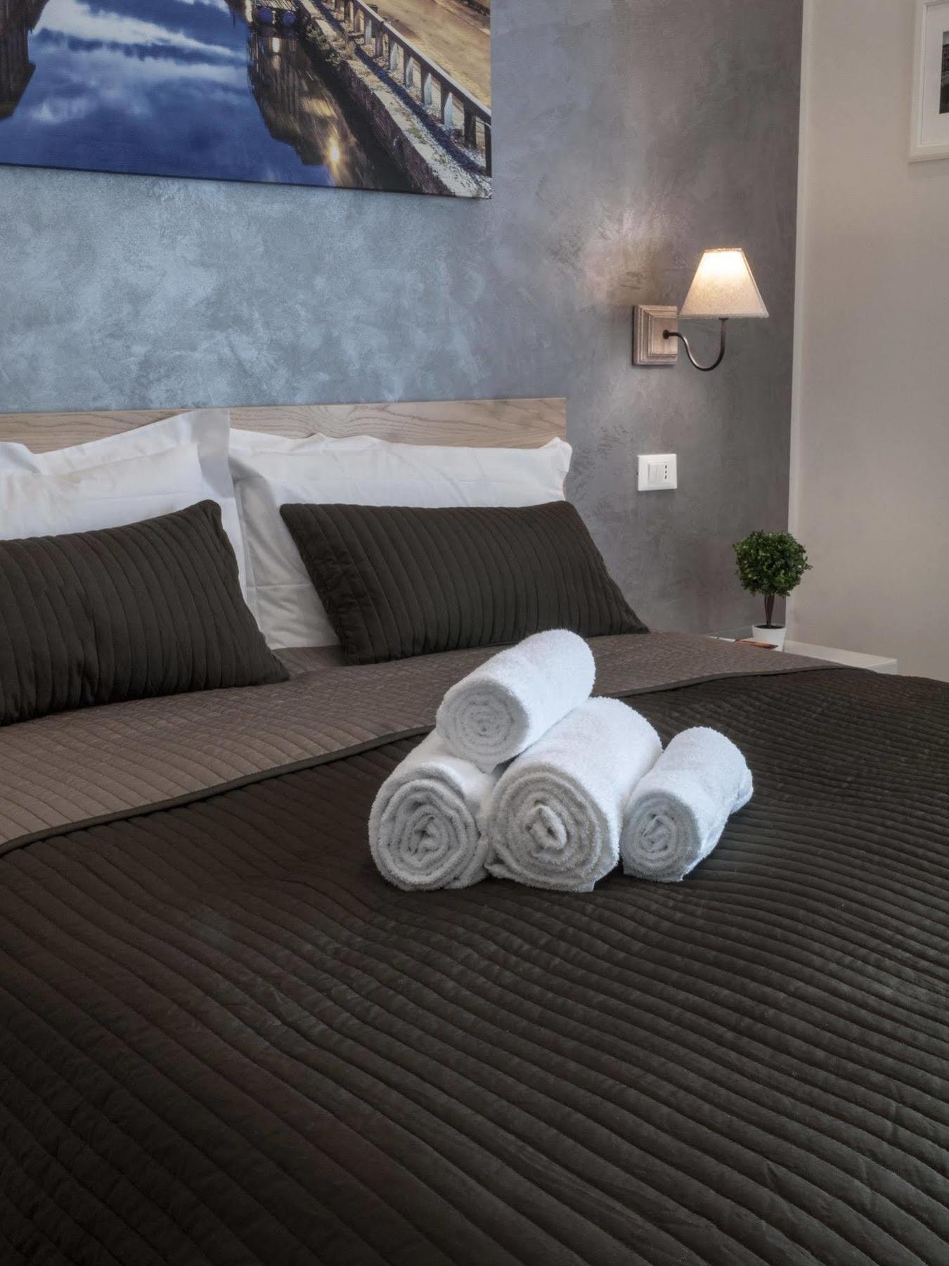 Bed Milano Linate Hotel Екстериор снимка