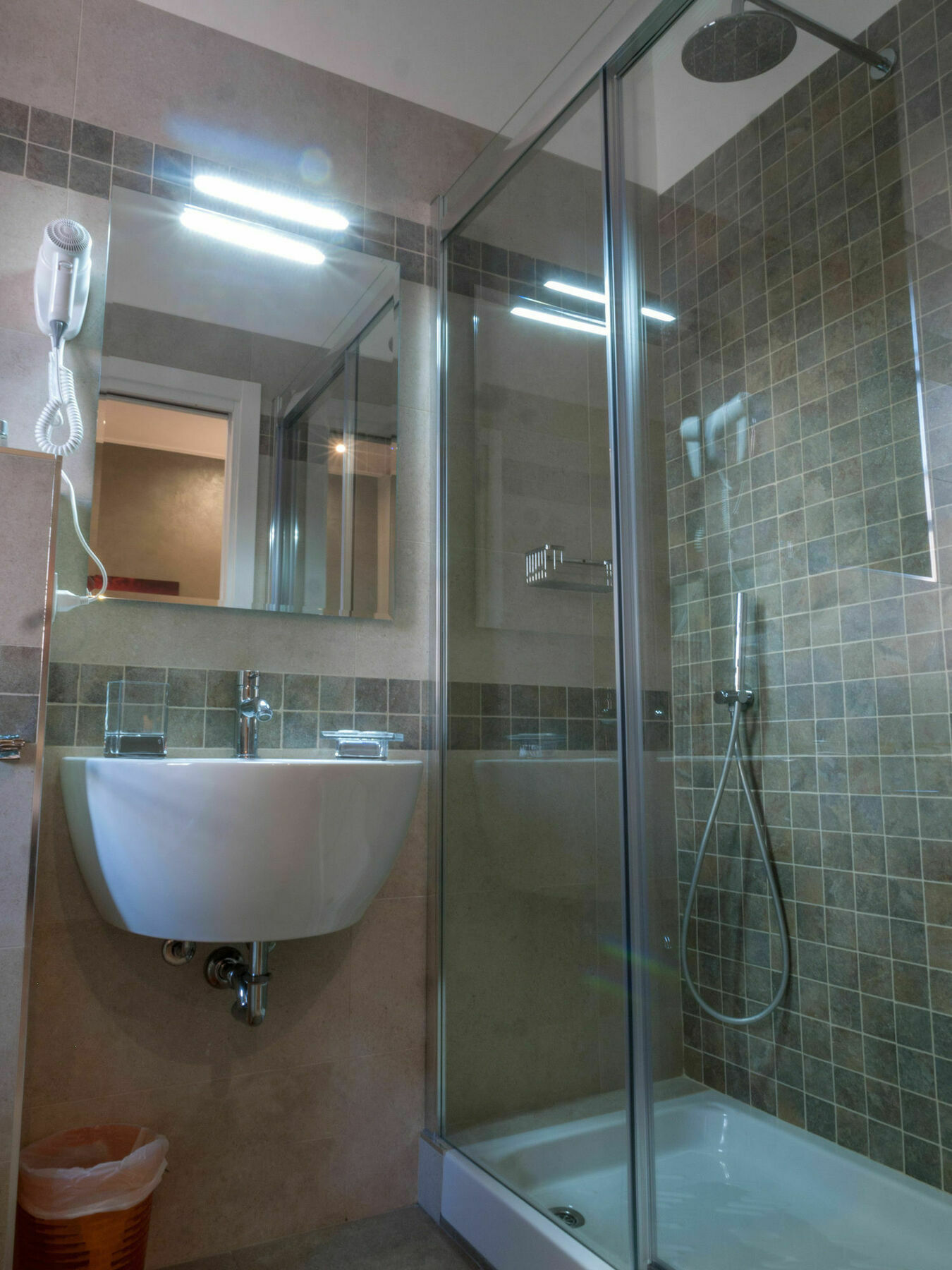 Bed Milano Linate Hotel Екстериор снимка