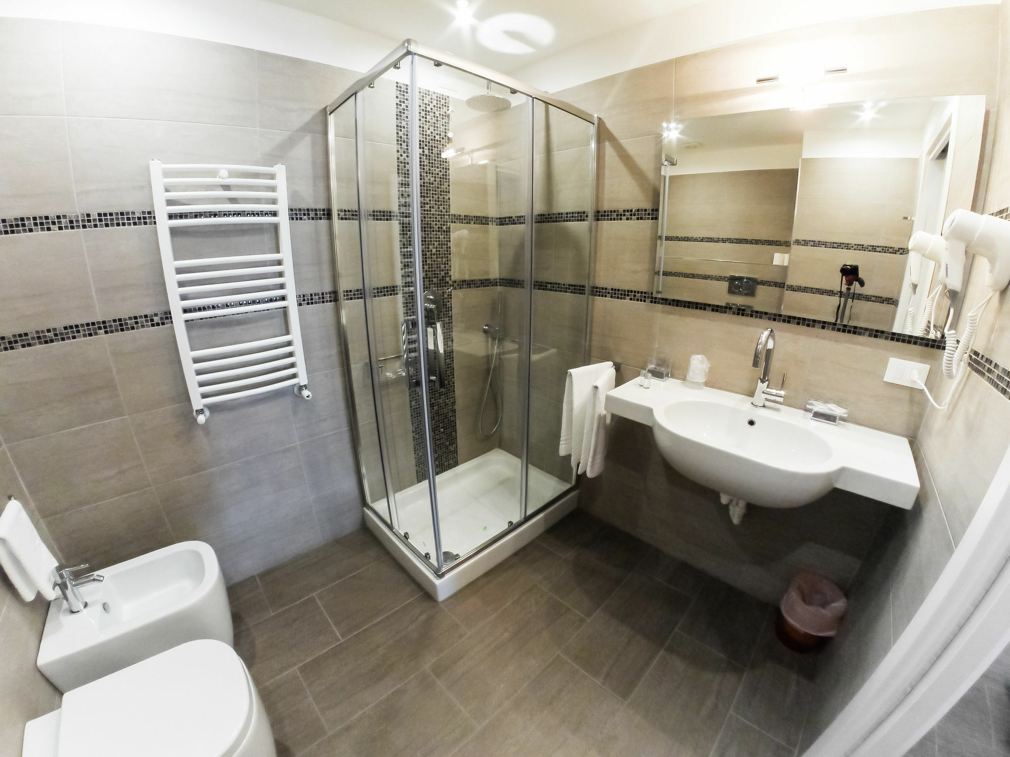 Bed Milano Linate Hotel Екстериор снимка